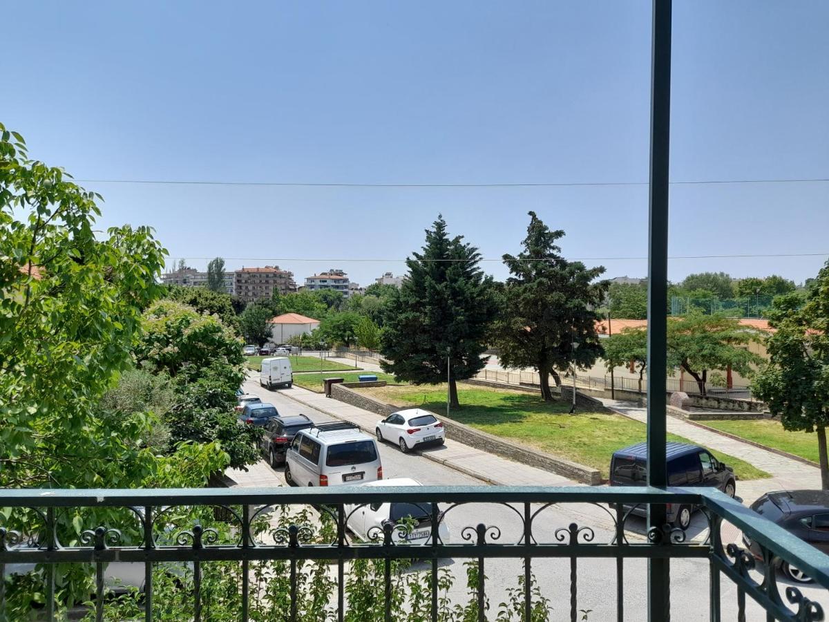 Friendly Philoxenia Apartment Ксанти Екстериор снимка