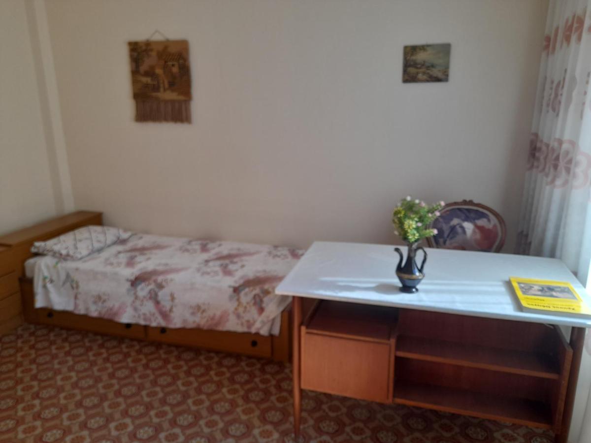 Friendly Philoxenia Apartment Ксанти Екстериор снимка
